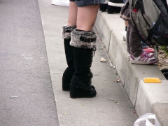 Japanese Candids - Feet on the Street 07