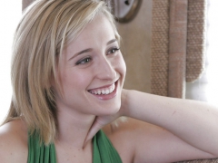 Allison Mack - N