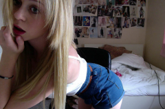 Amateur british blonde teen - girl has daddy issues - N