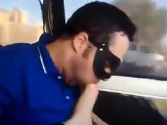 arab-foot-worship-by-the-bf-in-the-car