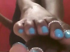 beautiful-ebony-feet-and-toes-close-up