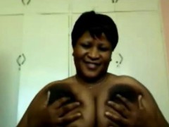ebony-bbw-with-large-breasts