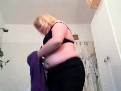 Hidden Cam Maid changing clothes 06