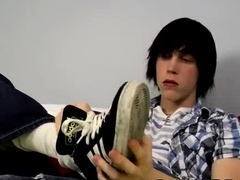 Young teen feet freevideo gay sucking his own toes,