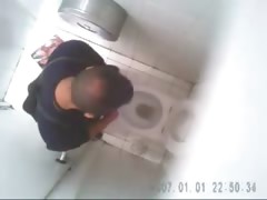 spycam-compilation-in-toilets